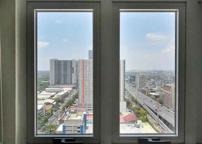 Modern 1-br With Balcony & Free Parking In Makati Cbd Manila