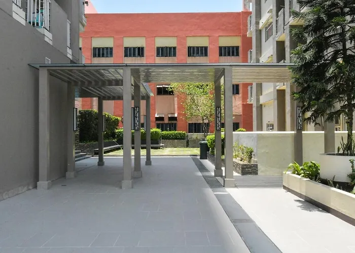 Modern 1-br With Balcony & Free Parking In Makati Cbd *